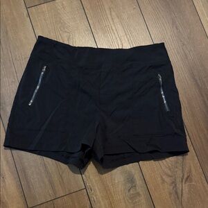 Athleta North Trekkie Shorts -size 14